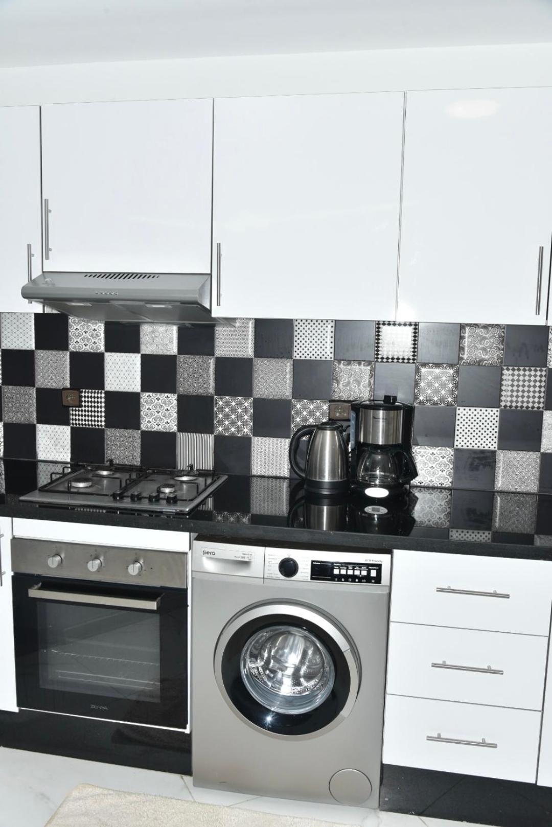 Bright 3-Br In Heart Of Kenitra-Perfect Summer Stay With Parking! Eksteriør bilde